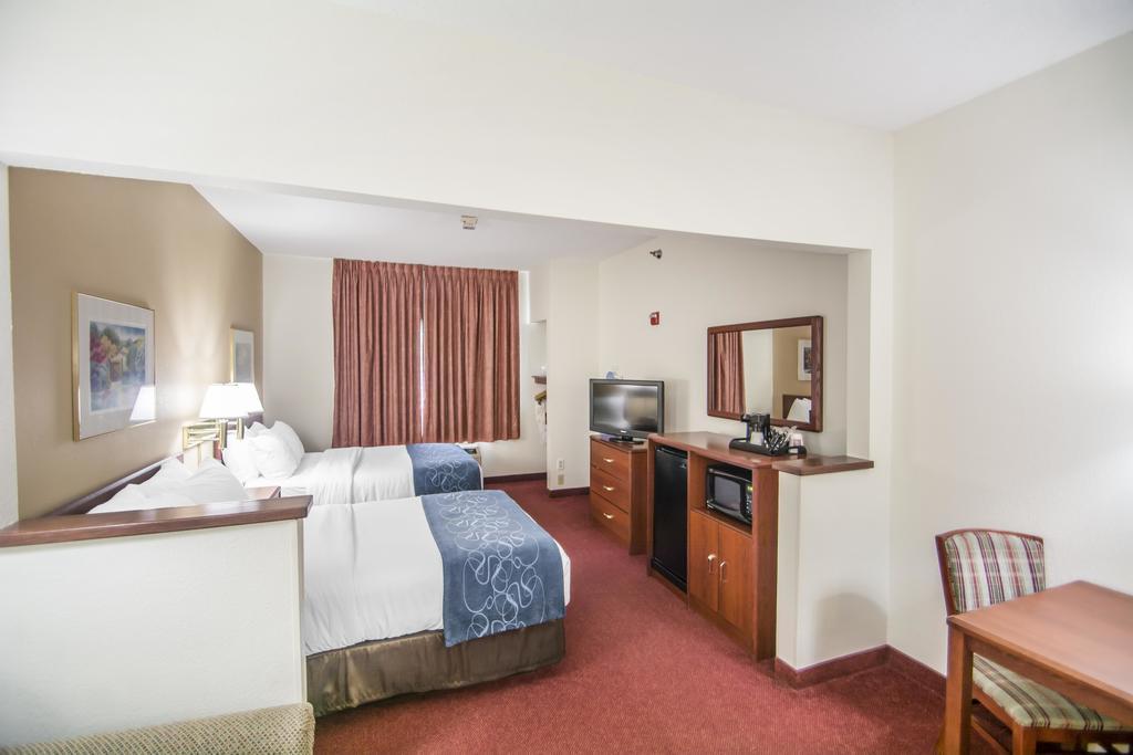 Comfort Suites Rochester Henrietta University Area Экстерьер фото