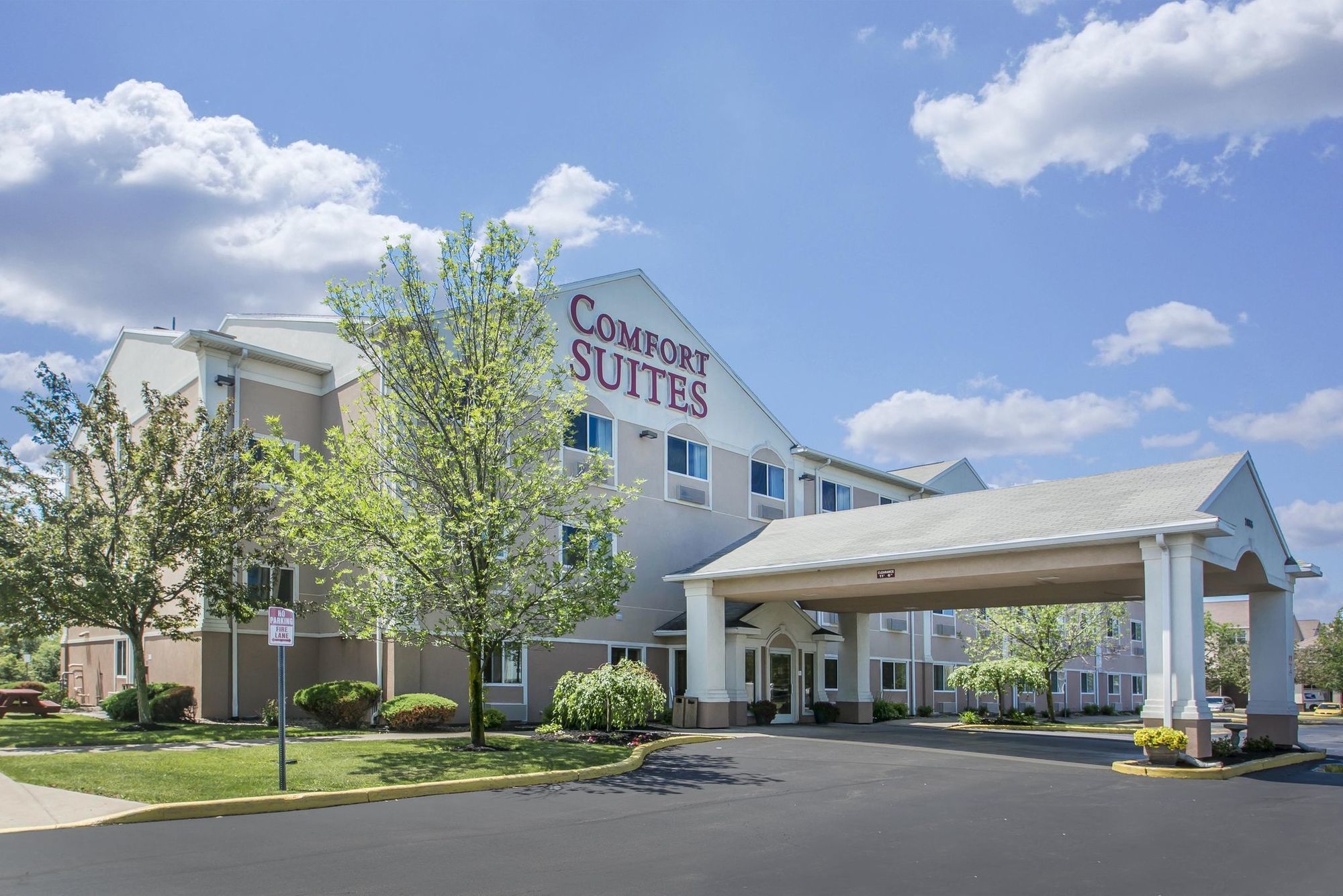 Comfort Suites Rochester Henrietta University Area Экстерьер фото