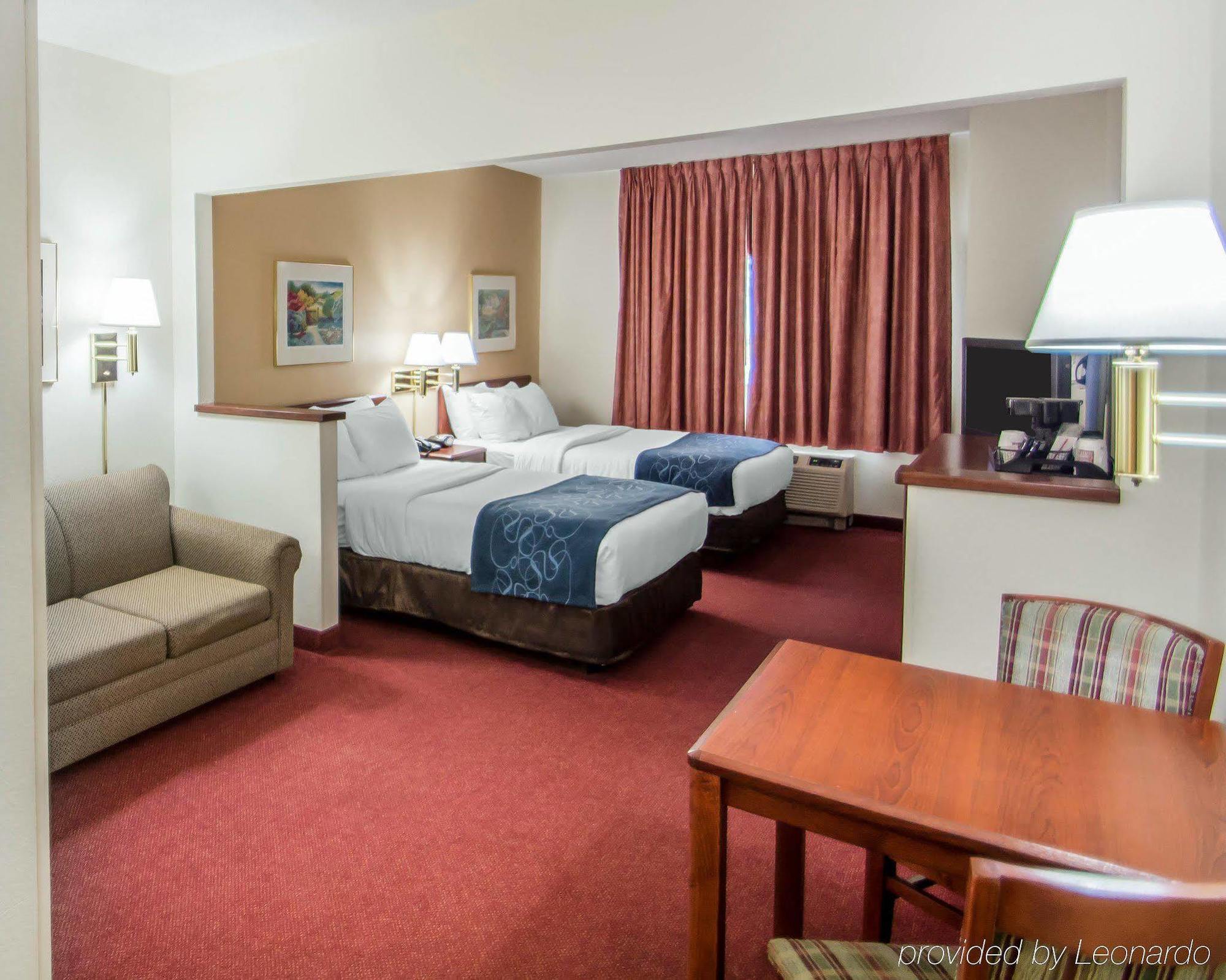 Comfort Suites Rochester Henrietta University Area Экстерьер фото