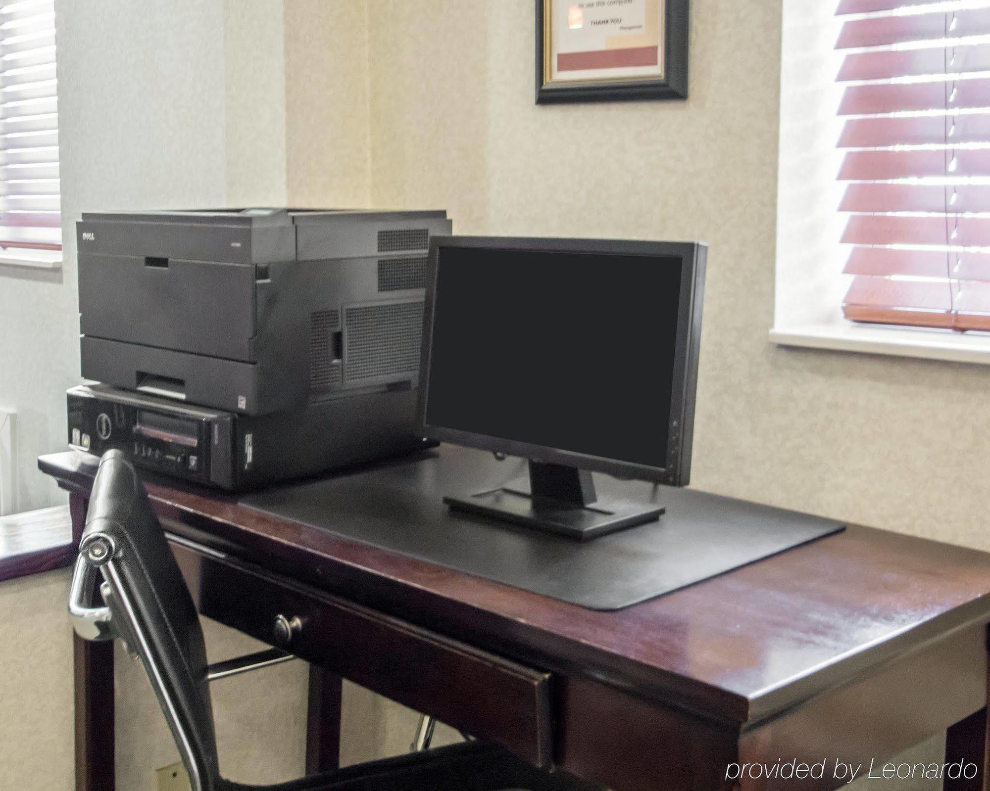 Comfort Suites Rochester Henrietta University Area Экстерьер фото